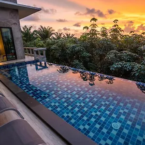 Stylish Pool - 10 Mins Walk To The Villa
